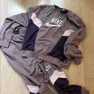 Nike Mauve and Pink Tracksuit